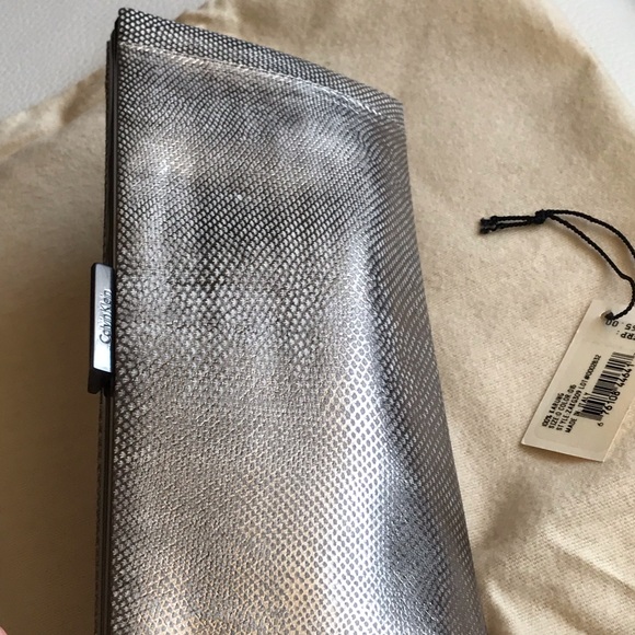 NWT Women’s Calvin Klein Collection Clutch - Picture 5 of 8